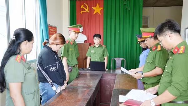 Bắt tạm giam nữ Giám đốc công ty lừa xuất khẩu lao động ở Hậu Giang