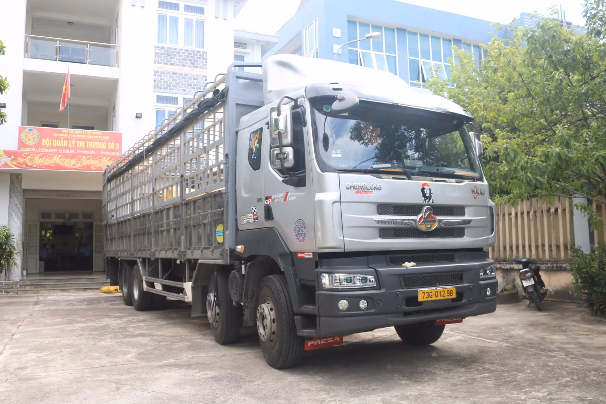  Phát hiện thu giữ hơn 11 tấn mỡ bò các loại không rõ nguồn gốc -0