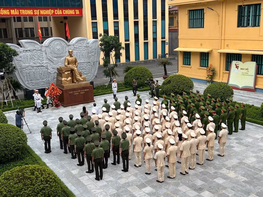 Tuyên dương 55 điển hình tiên tiến Công an Thủ đô -0