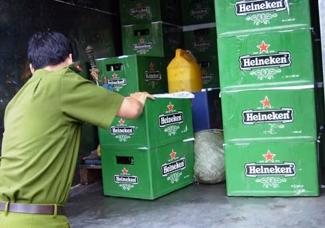 Xử lý hàng trăm vụ vi phạm về rượu, bia bất hợp pháp -0