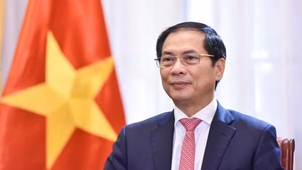 Coi trọng việc củng cố và phát triển quan hệ Đối tác hợp tác chiến lược toàn diện Việt Nam - Trung Quốc