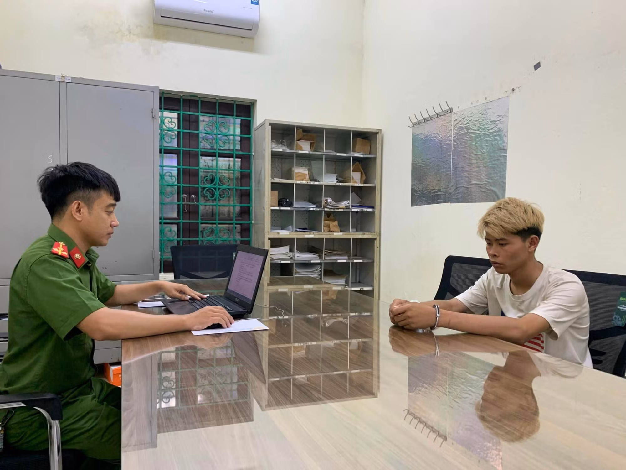 Nhóm cướp 