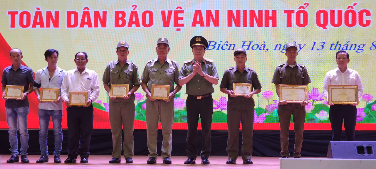 Chú trọng việc ứng dụng công nghệ, mạng xã hội trong xây dựng phong trào Toàn dân bảo vệ ANTQ -0