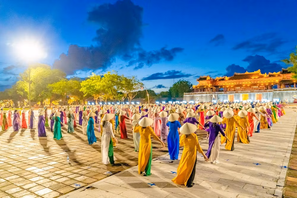 Áo dài Huế được công nhận là “Di sản văn hóa phi vật thể Quốc gia” -0