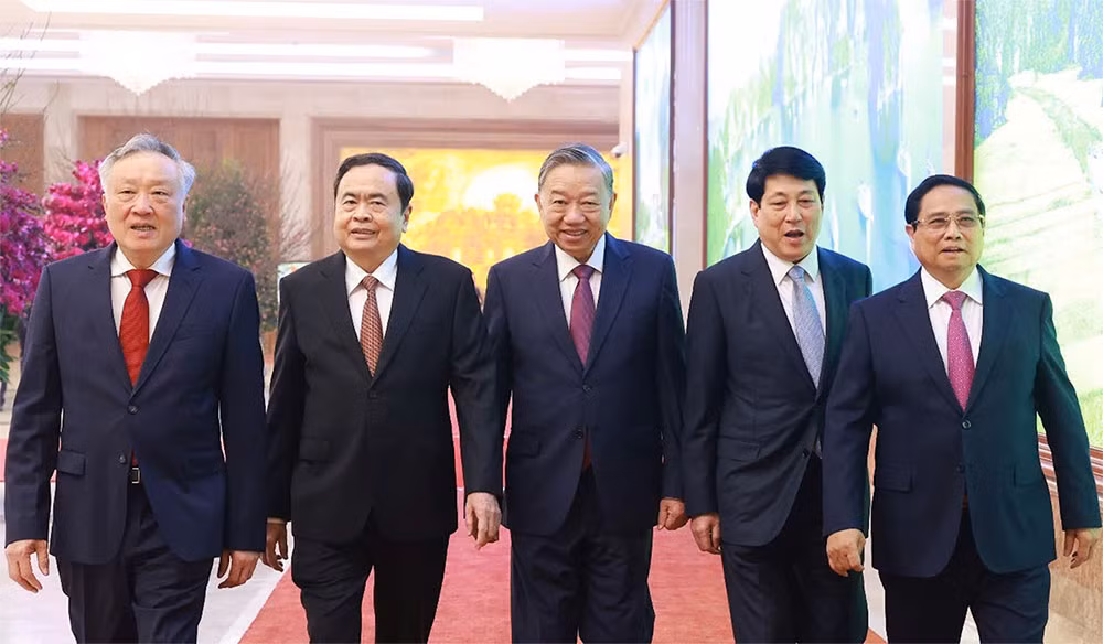Tổng Bí thư Tô Lâm: Làm tổ cho “đại bàng” và những cánh đồng cho “đàn ong” làm mật -0