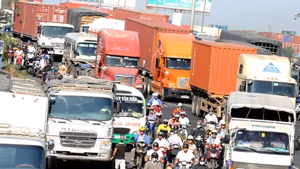 Ai chịu trách nhiệm về 220 dự án tồn đọng, dừng thi công ở TP Hồ Chí Minh?