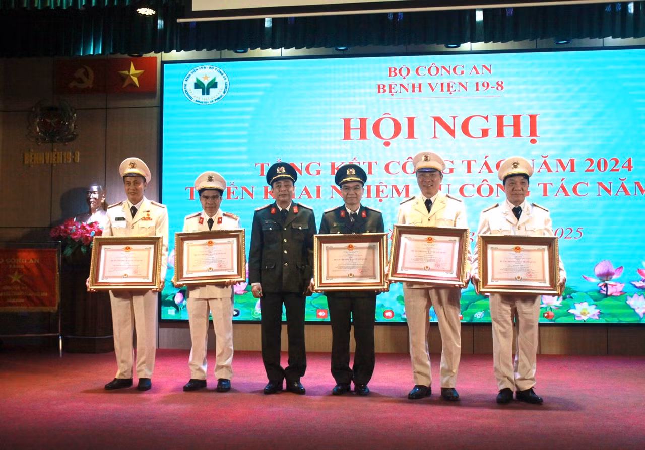 Bệnh viện 19-8 -0