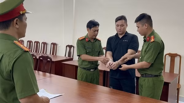 Bắt tạm giam nhóm đối tượng mua bán người xuyên quốc gia
