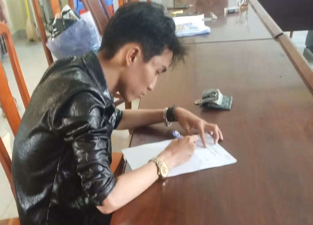 Truy bắt nhanh 2 anh em gây ra vụ trộm hơn 300 triệu đồng -0