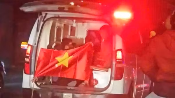Rượu say, tài xế lái xe cứu thương "đi bão" nhận mức phạt 60 triệu đồng
