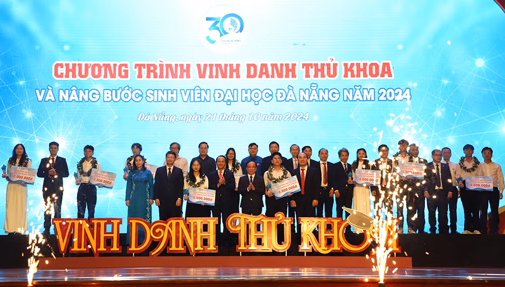 Những dấu ấn, kết quả nổi bật của Đại học Đà Nẵng tạo đà phát triển bền vững -0