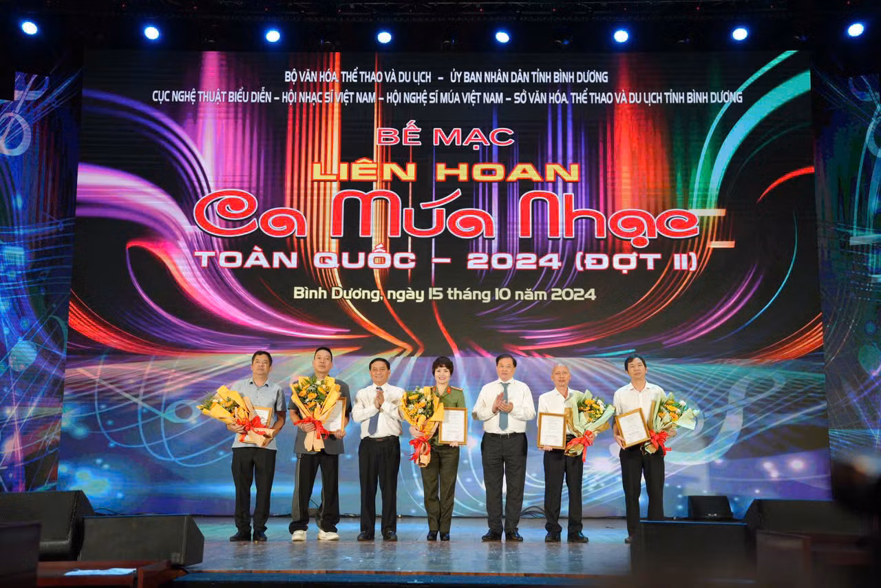 Thôi thúc cống hiến từ “mệnh lệnh trái tim”_ANTGTET_T29 -0