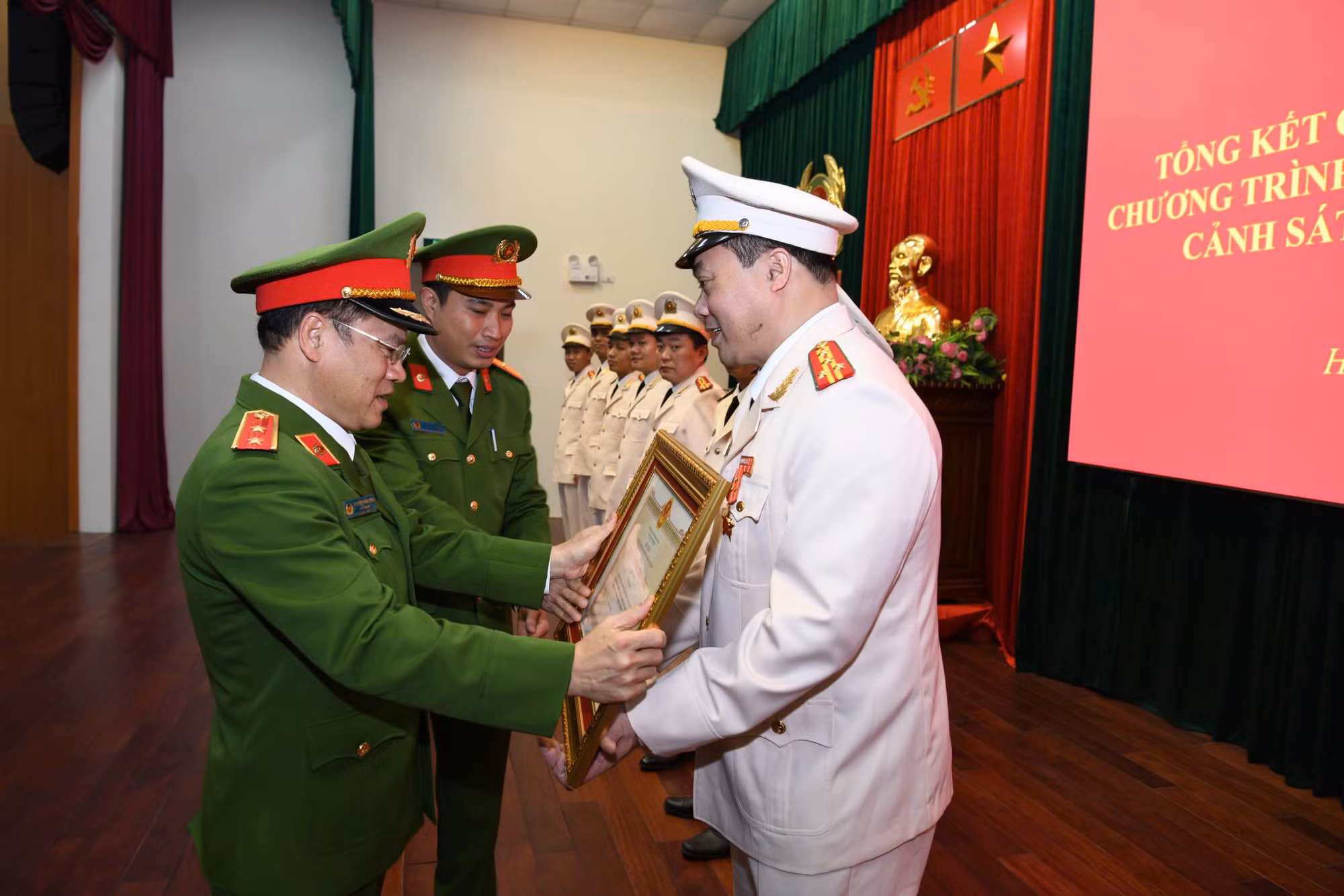 Lực lượng CSĐT tội phạm về ma túy phải thực sự là điểm tựa, niềm tin, chỗ dựa của người dân -0