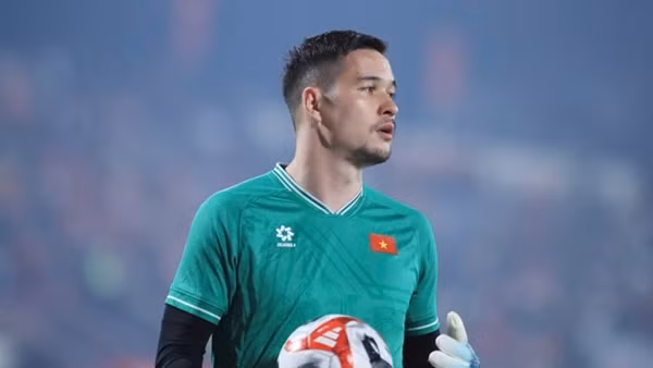 Nguyễn Filip: Đánh thức bản lĩnh người gác đền