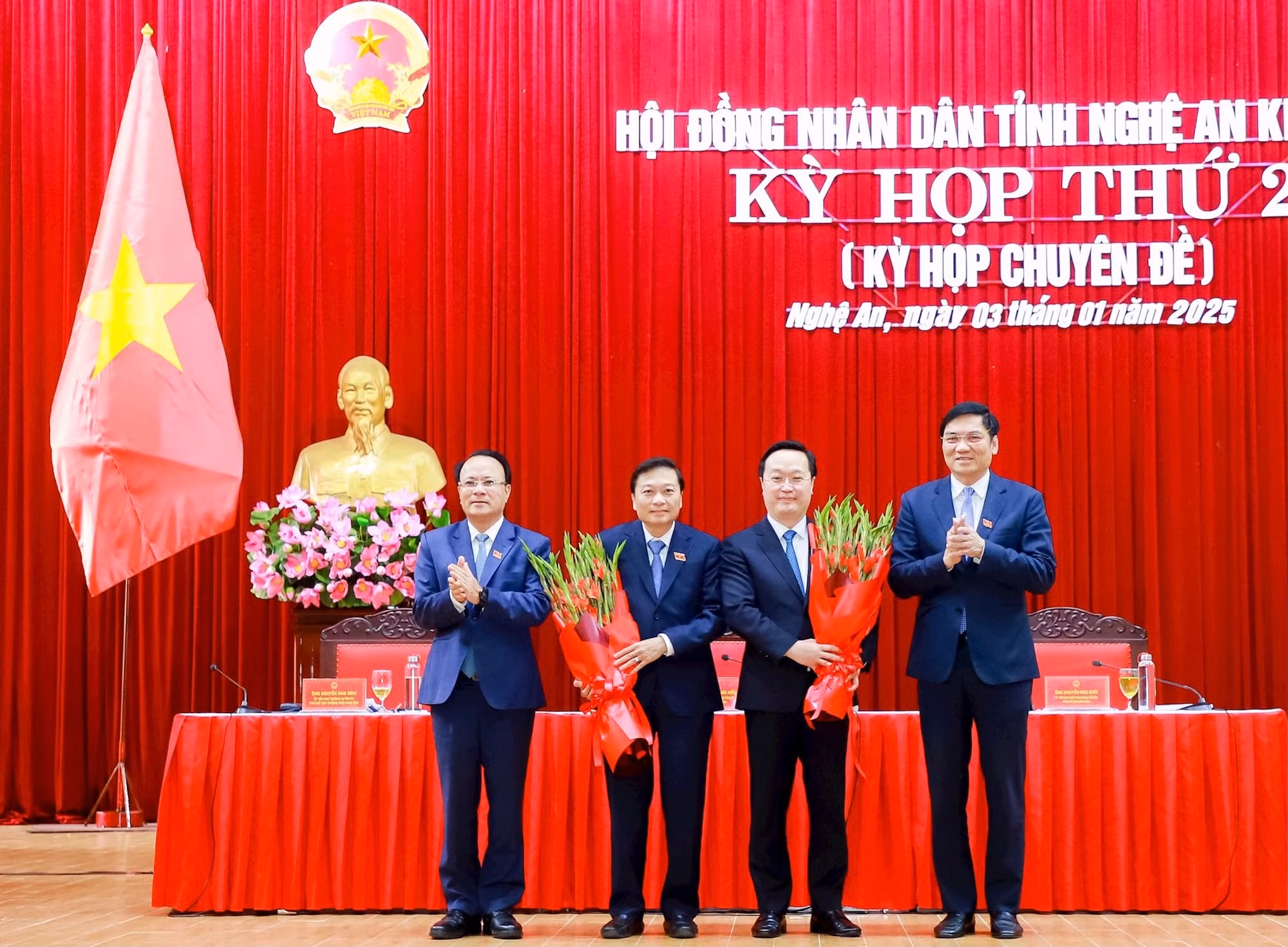 Nghệ An có tân chủ tịch UBND tỉnh -0