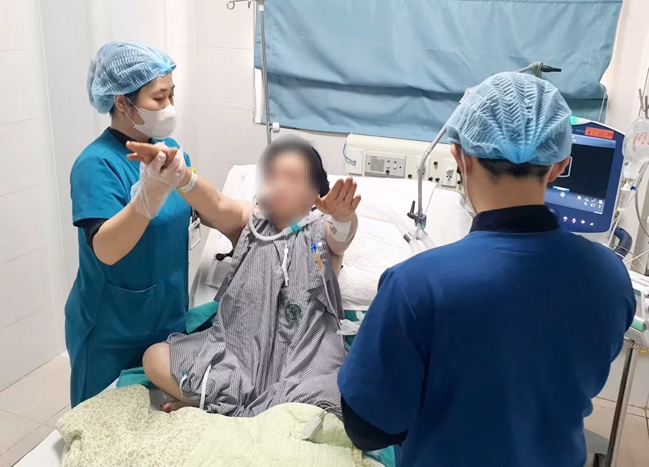 Bốn nạn nhân vụ phóng hoả quán cà phê đang hồi phục sức khoẻ -0