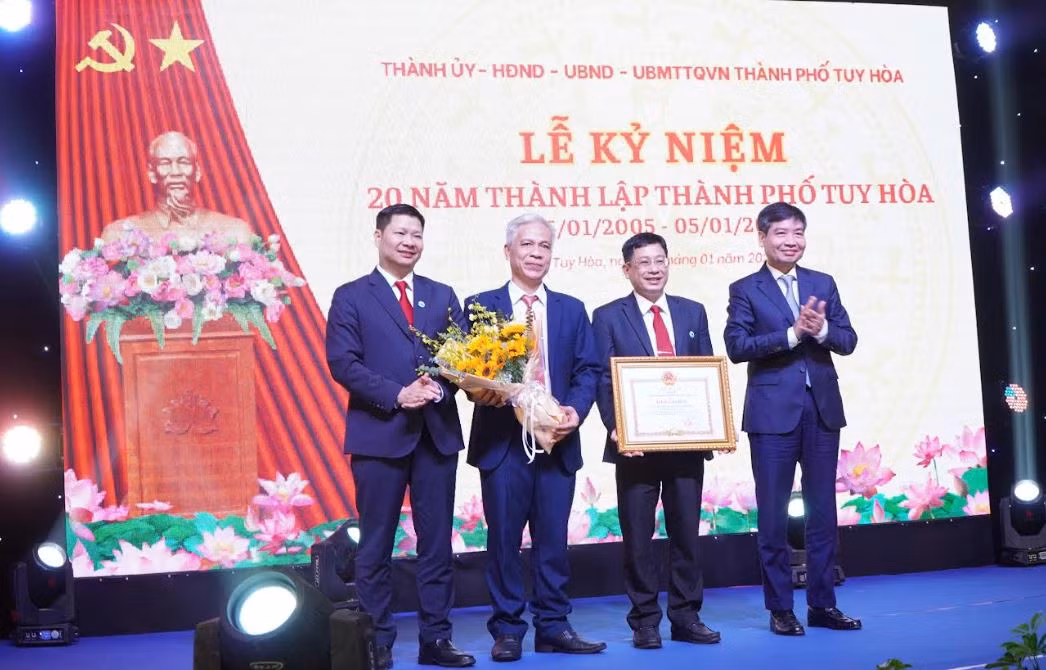  Diện mạo TP Tuy Hòa sau 20 năm -0