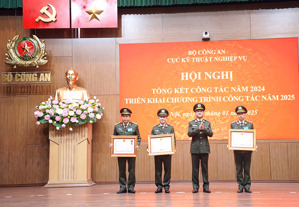 Triển khai chiến lược phát triển lực lượng Kỹ thuật nghiệp vụ đến năm 2045 -0