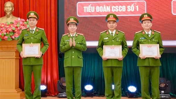 Trung đoàn CSCĐ Đông Bắc thể hiện vai trò nòng cốt trong thực hiện biện pháp vũ trang