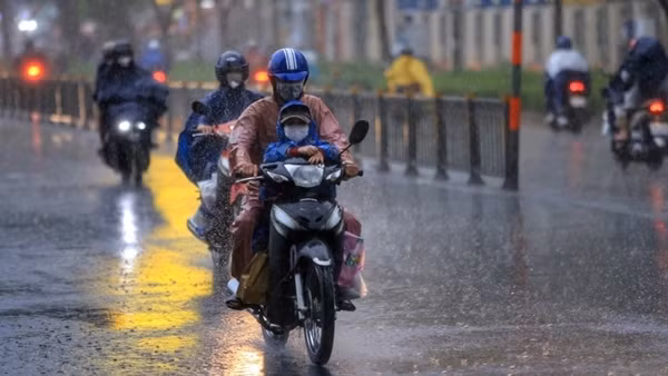Bắc Bộ hanh khô, Nam Bộ mưa dông