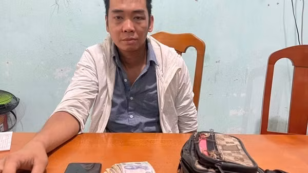 Bắt đối tượng cướp giật tài sản vào đêm cuối năm