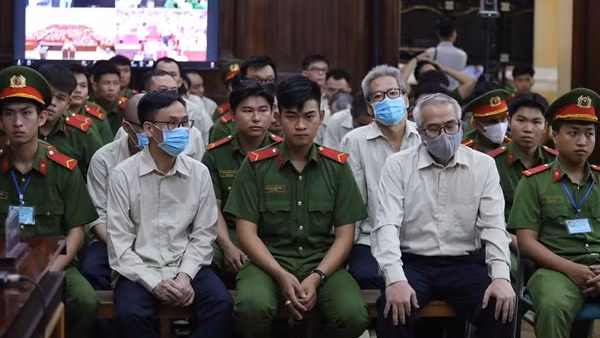 Hai cựu Cục trưởng Cục Đăng kiểm Việt Nam cùng 252 bị cáo lãnh án