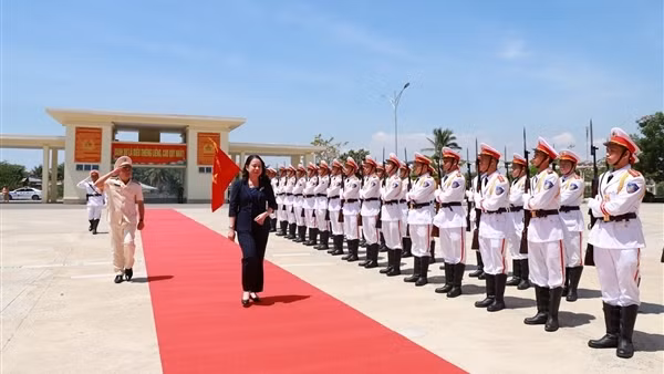 Xây dựng và nhân rộng hình ảnh đẹp của người chiến sĩ Công an trong lòng dân