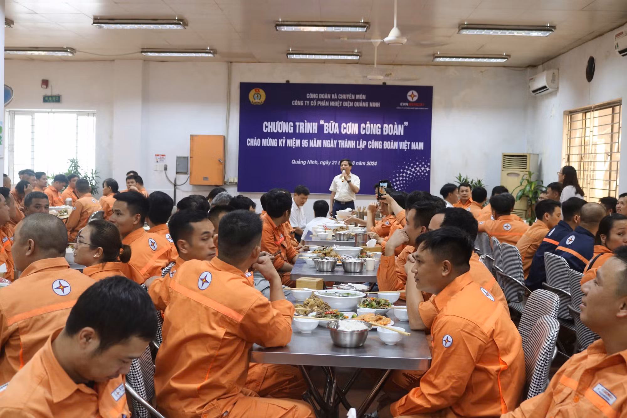 “Bữa cơm Công đoàn” ấm tình người lao động -0