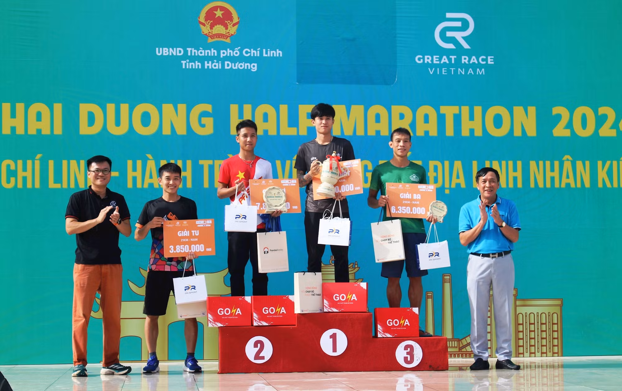 1.300 vận động viên tham gia giải chạy bộ Hải Dương Half Marathon -1