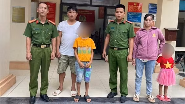 Công an xã đã tìm thấy cháu bé bỏ nhà đi lang thang