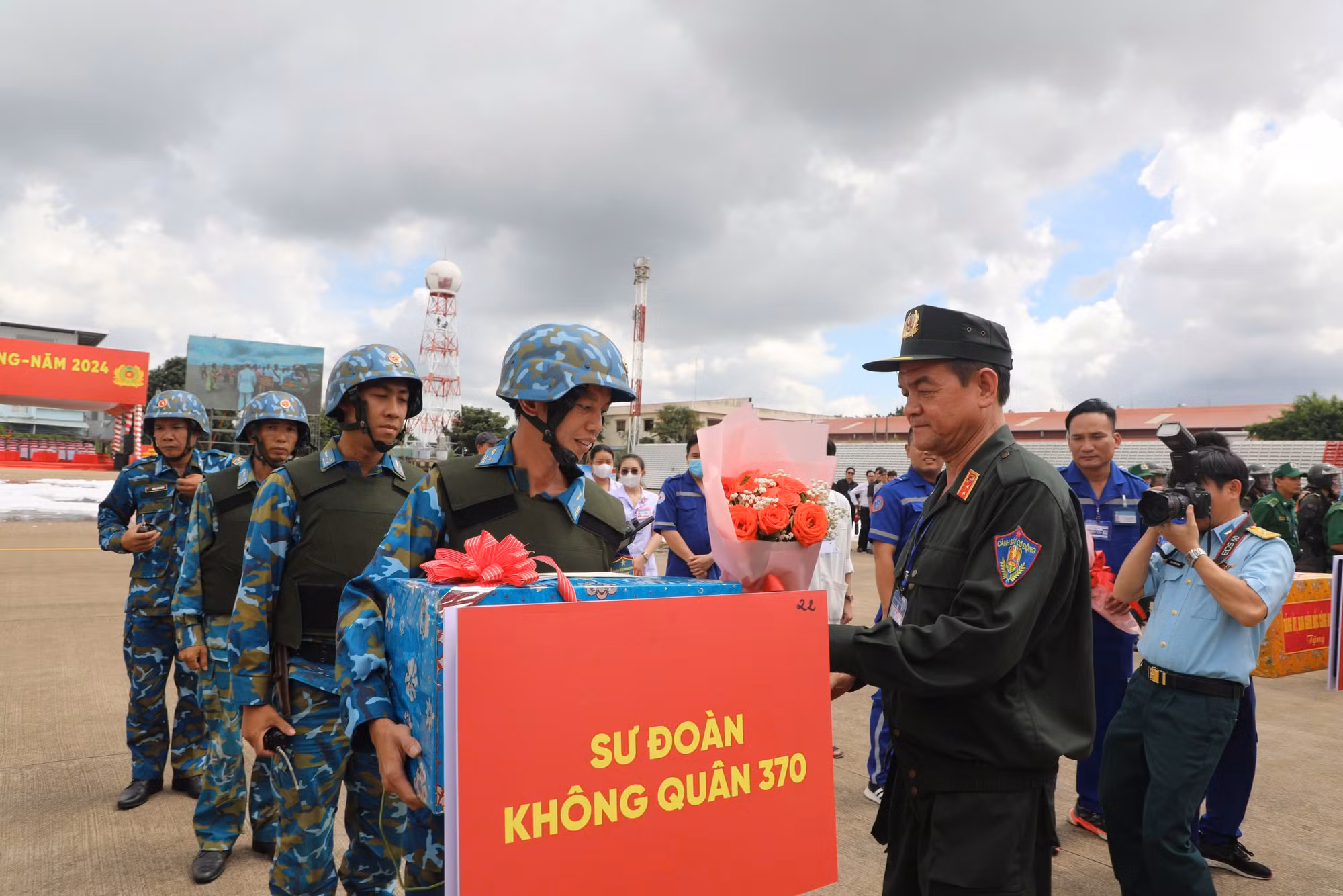 Hơn 2.300 người tham gia diễn tập khu vực phòng thủ TP Hồ Chí Minh -0