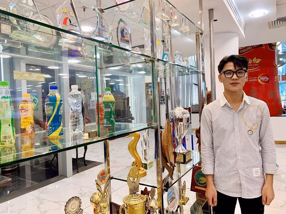 Hàng tỷ đồng tiền mặt Trà Xanh Không Độ trao đi đã giúp nhiều khách hàng vượt qua khó khăn cuộc sống -0