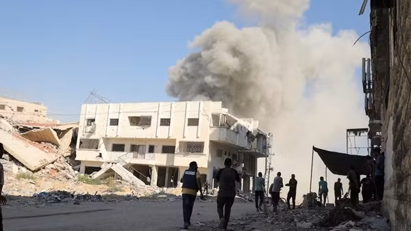 Mặc kệ đàm phán, tiêm kích Israel ném bom 30 mục tiêu khắp Dải Gaza