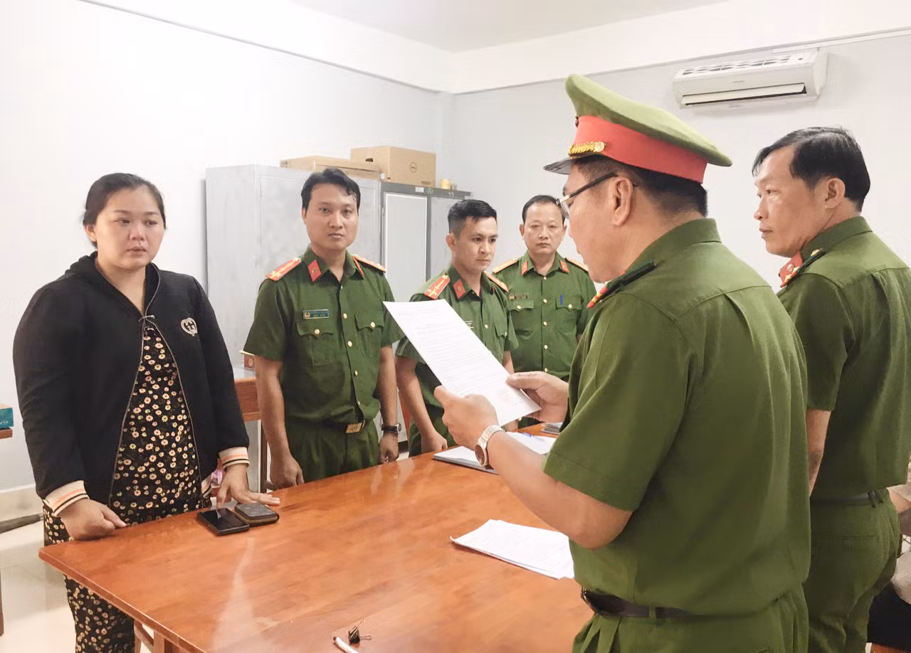 Bắt nữ chủ hụi lừa đảo trên 2 tỷ đồng -0
