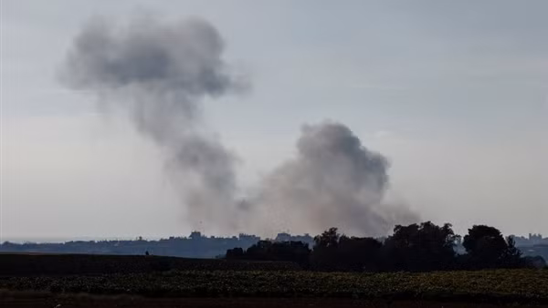 Israel không kích toàn Gaza, đưa loạt xe tăng vào Khan Younis