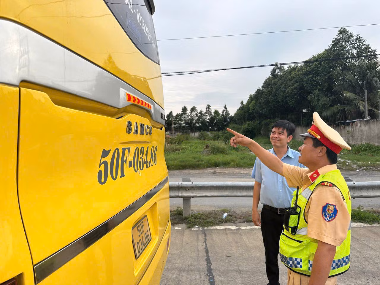 Tăng cường công tác tuyên truyền, đảm bảo an toàn trên cao tốc Thành phố Hồ Chí Minh - Cần Thơ -0