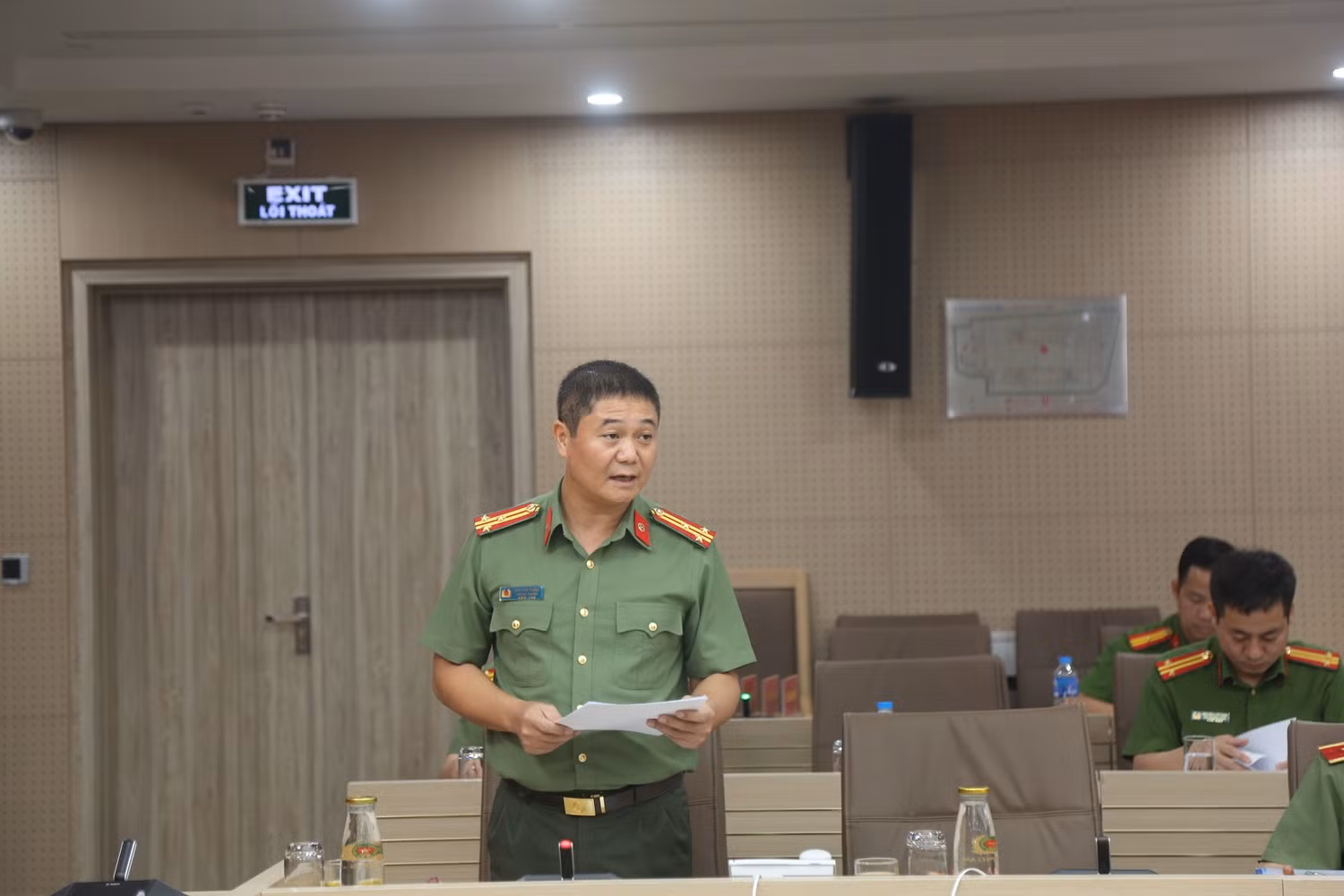 Phiên họp thứ nhất -0