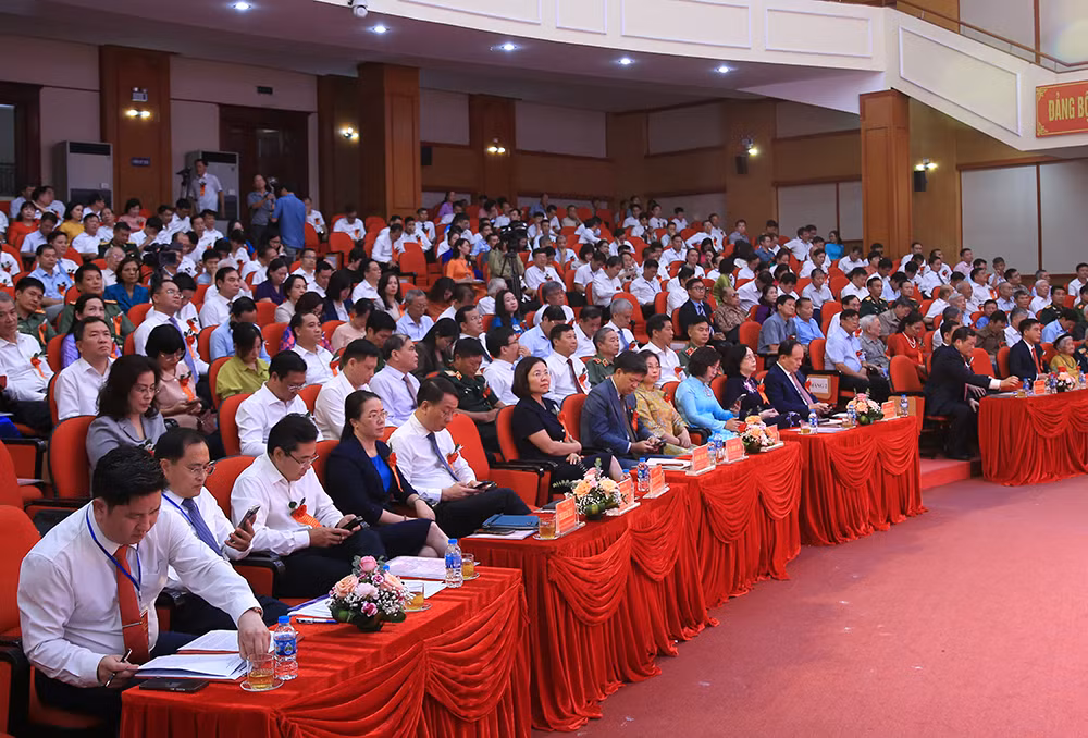 Huyện Thường Tín vinh dự đón nhận Huân chương Lao động hạng Nhất -1