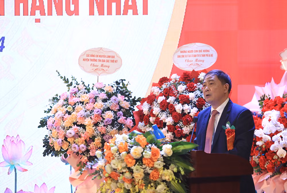 Huyện Thường Tín vinh dự đón nhận Huân chương Lao động hạng Nhất -0