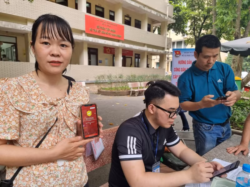 Thí điểm cấp phiếu lý lịch tư pháp qua ứng dụng VNeID trên toàn quốc từ 1/10/2024 -0
