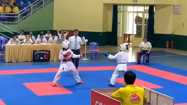 Lùm xùm chuyện nhường huy chương ở Giải Karate năng khiếu trẻ TP Hồ Chí Minh