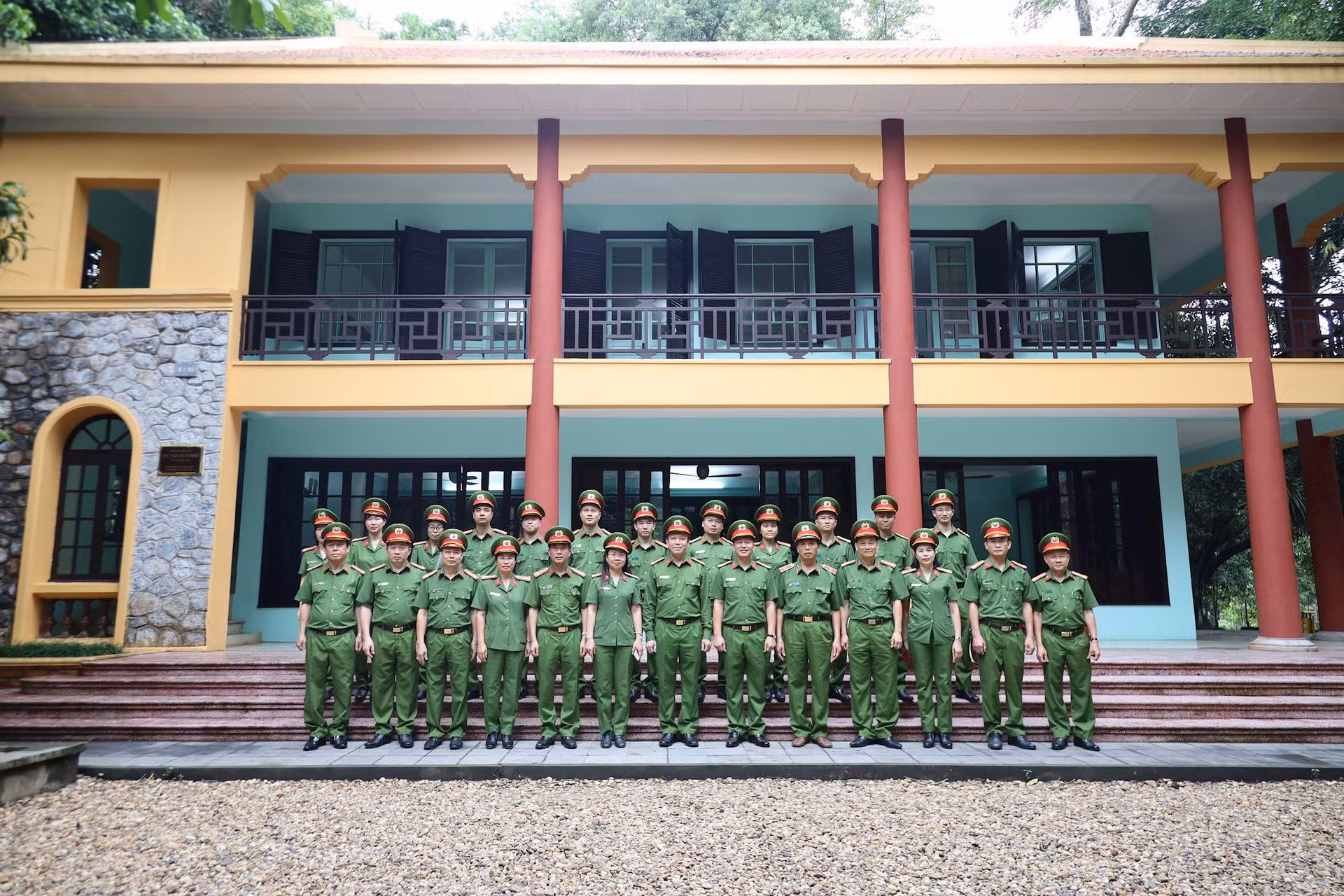 Cụm thi đua số 4 - Khối các đơn vị trực thuộc Bộ Công an báo công dâng Bác tại Khu di tích K9 -0