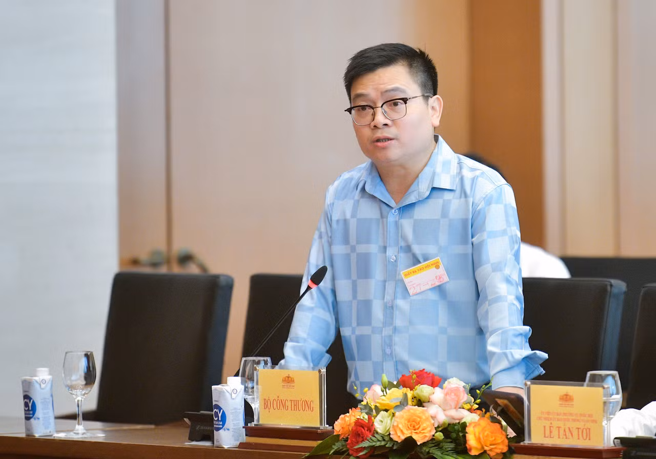 Đề nghị sửa luật để minh bạch hơn, chống độc quyền điện -0