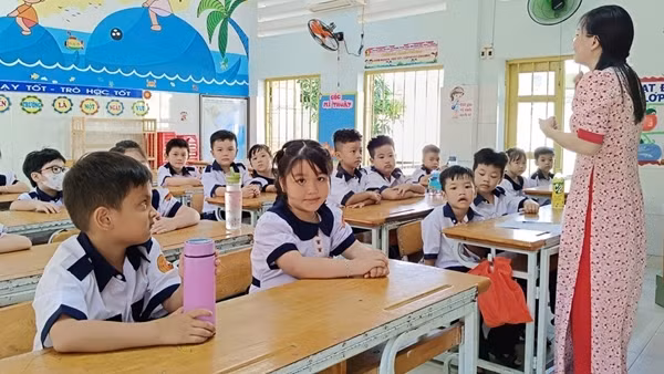Mỗi năm TP Hồ Chí Minh tăng thêm khoảng 25.000 học sinh không có hộ khẩu