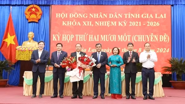 Đồng chí Rah Lan Chung được bầu làm Chủ tịch UBND tỉnh Gia Lai