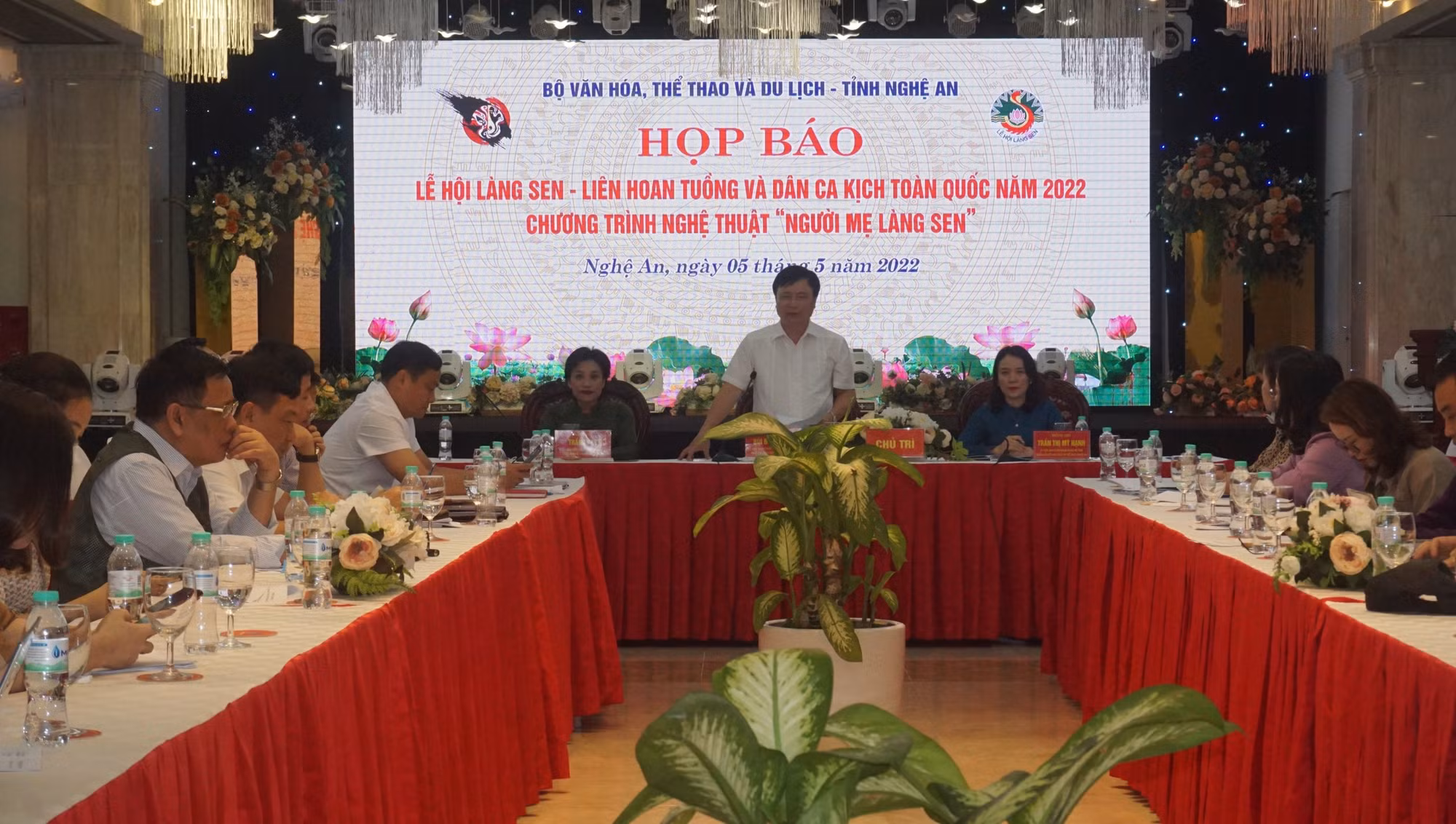 Nhiều chương trình đặc sắc sẽ diễn ra trong Lễ hội Làng Sen năm 2022 -0