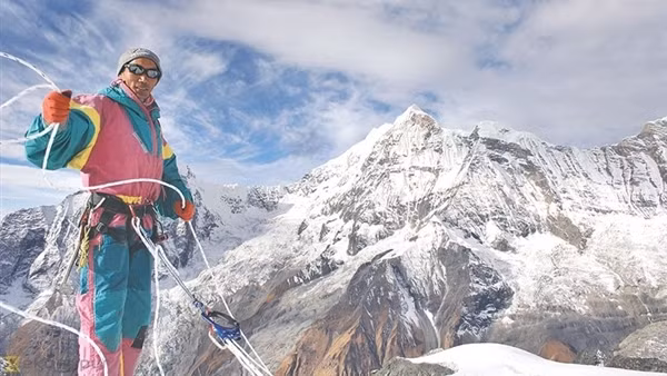 Nhà leo núi 26 lần chinh phục thành công đỉnh Everest