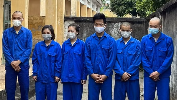 Triệt phá đường dây đánh bạc dưới hình thức ghi số lô, số đề ảnh 3