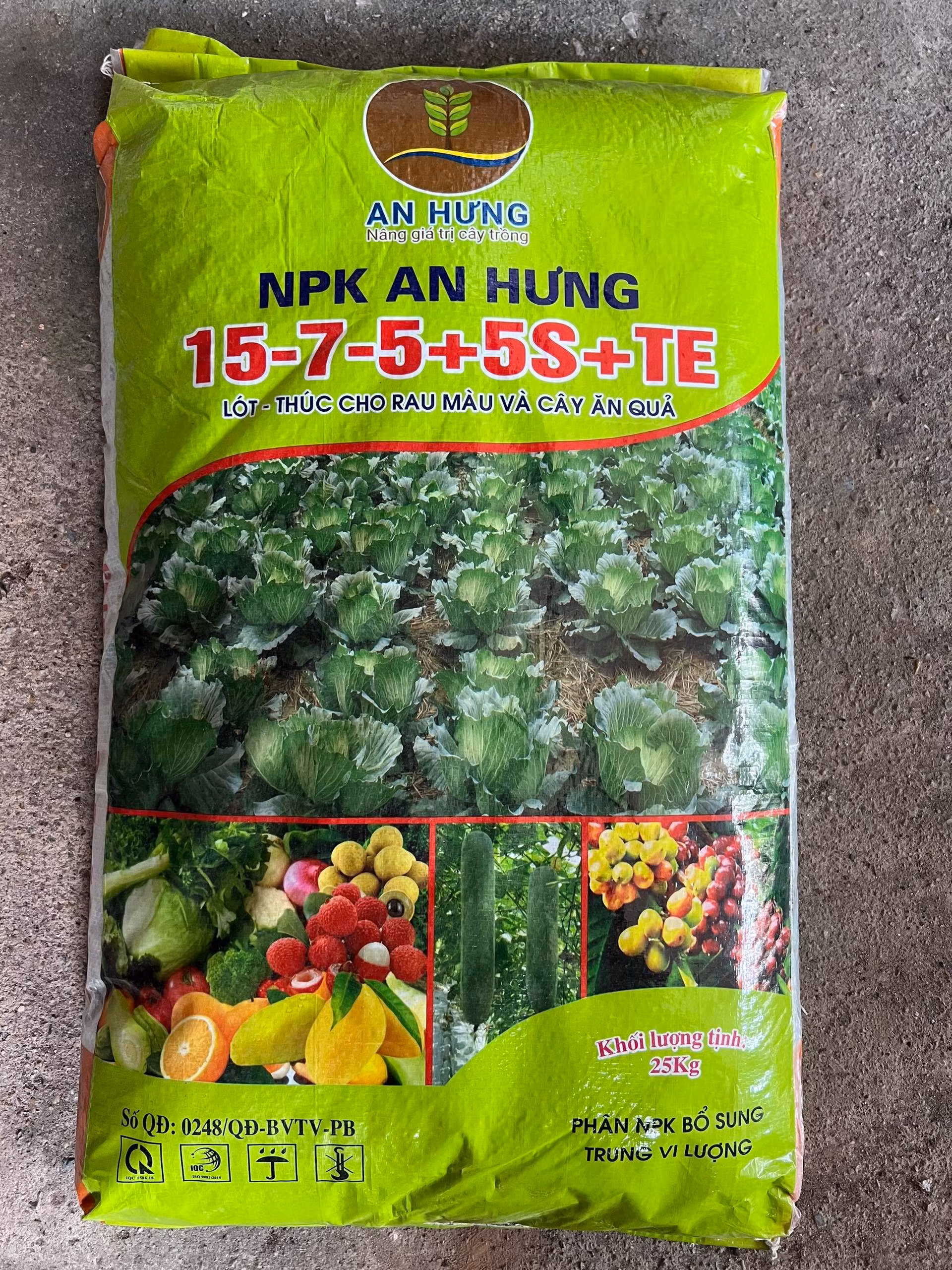 Xử phạt hơn 100 triệu đồng các cơ sở buôn bán phân bón giả, kém chất lượng -0