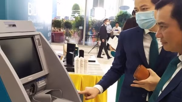 Ứng dụng thẻ căn cước công dân thay thế thẻ ATM